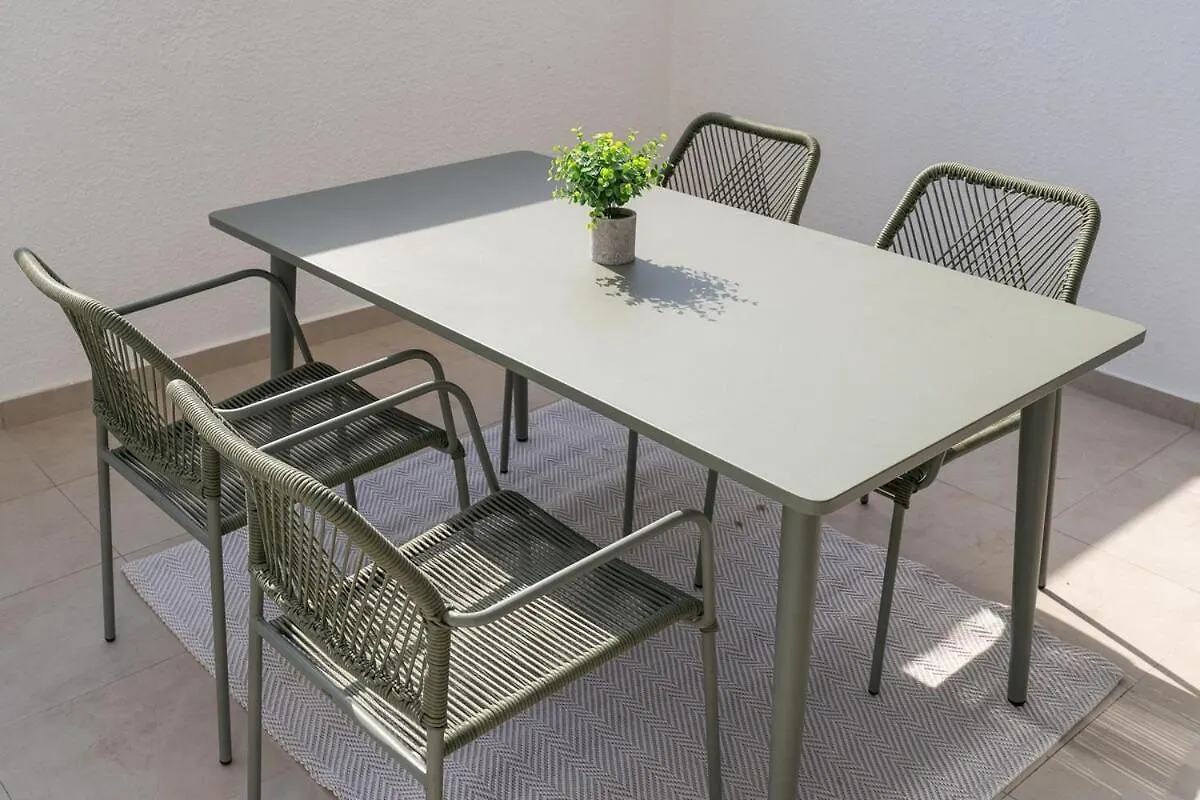 Comfy Studio Apartment With A Tranquil Vibe In Meydan! Dubai